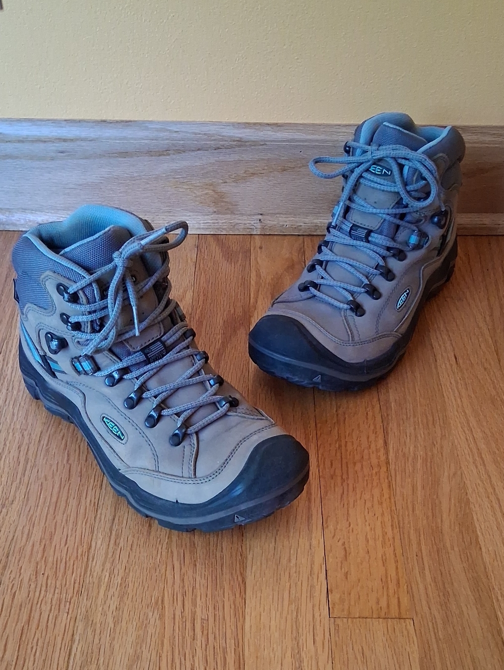 Keen Women's Hiking Boots 1020776 Durand II Mid